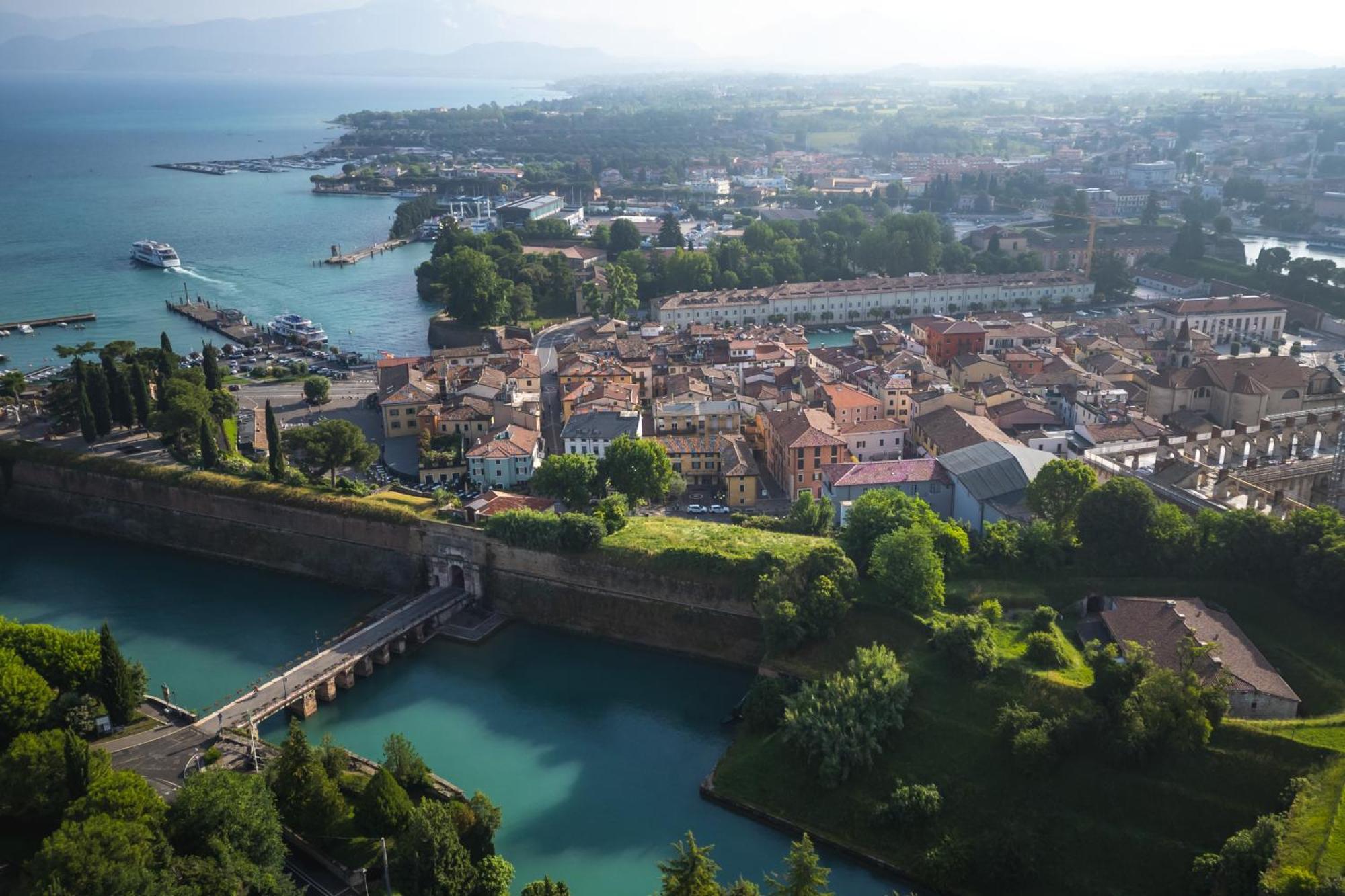 Residenza Porta Brescia Villa Peschiera del Garda Ngoại thất bức ảnh